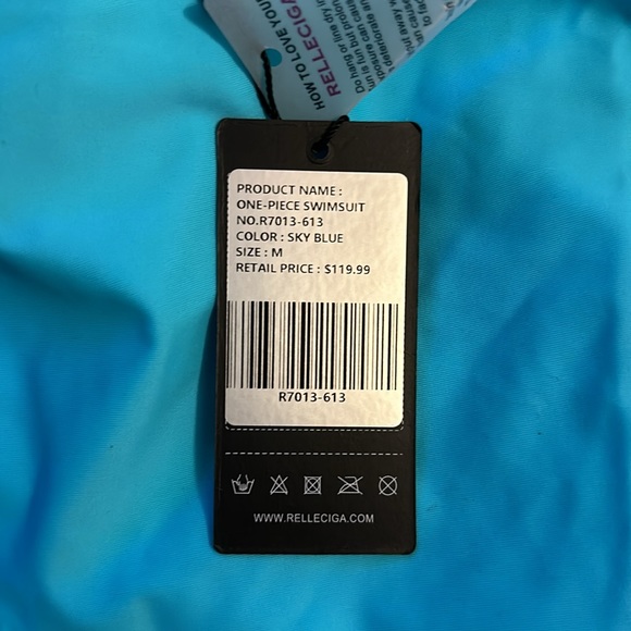 Relleciga One-Piece Swimsuit - Picture 8 of 11